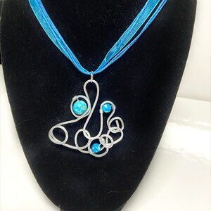 Exquisite Hand Crafted Stainless Steel Wire Necklace with Blue Dyed Jasper Bead